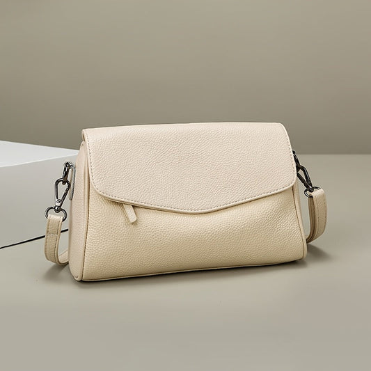 Bolso de hombro de piel con solapa | La esencia clásica de Lara