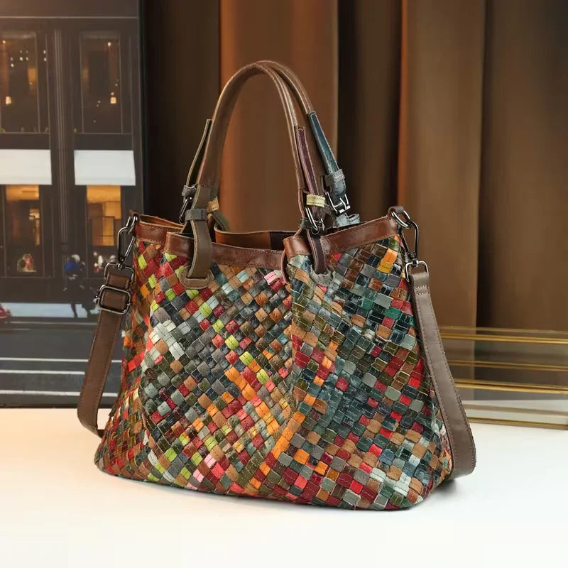 El encanto ecléctico de Marina | Bolso tote de piel con patchwork