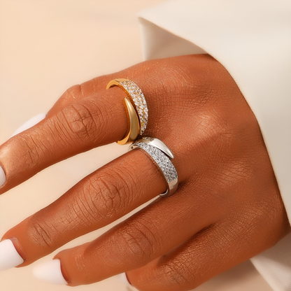 Julia™ - Anillo Elegante Haven
