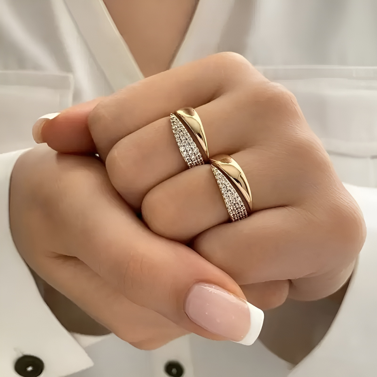 Julia™ - Anillo Elegante Haven