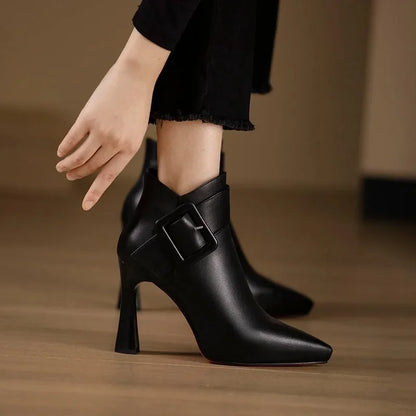 Aveline™ – Botines con Hebilla Elegante