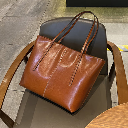 El esencial de lujo de Nora | Bolso tote de piel estructurada