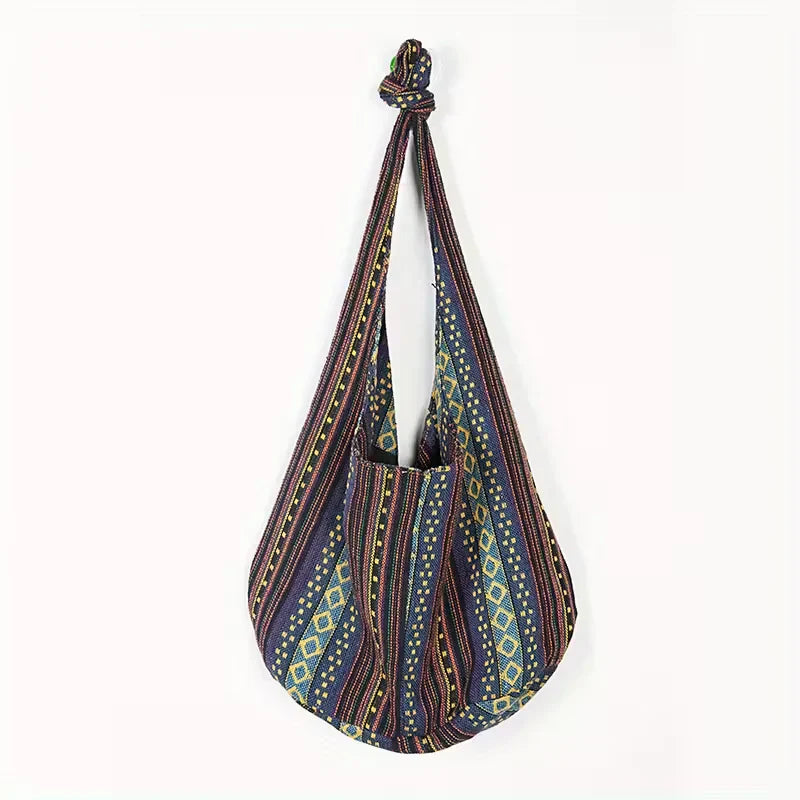 El espíritu bohemio de Maya | Bolso de hombro tejido